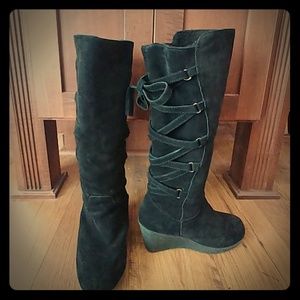 Bearpaw size 10 black boots